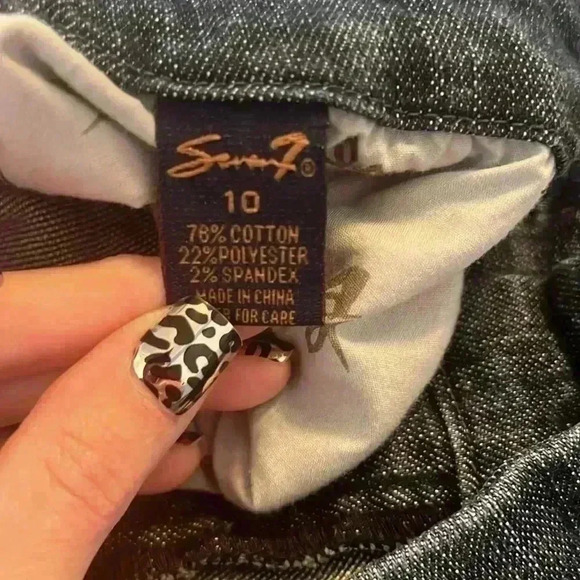 Seven7 Mid Rise Stretch Flare Jeans Size 10 Inseam 30” - Picture 8 of 8